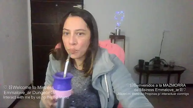 XXX chat uživo modela argeisha