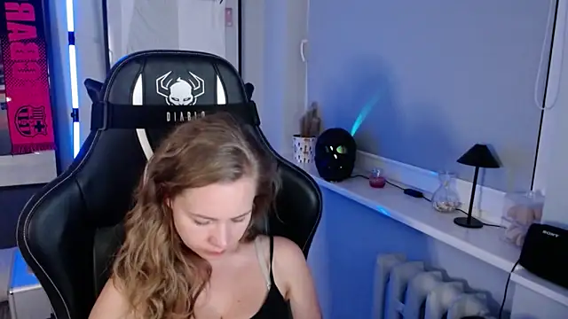 XXX chat uživo modela holly_xglam