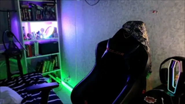 Chatroom XXX en direct de _Serious_Man