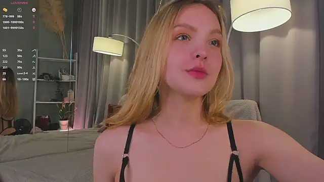 stay_with_alice's Live XXX Chat