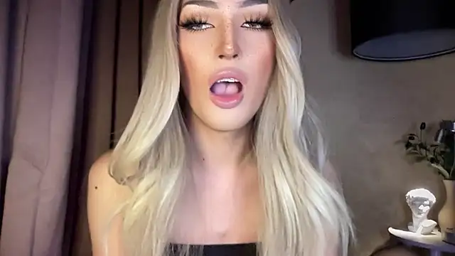 Alicegreenexx's Live XXX Chat
