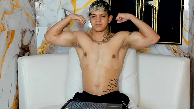 Chat +18 de Noah__Browm ao vivo