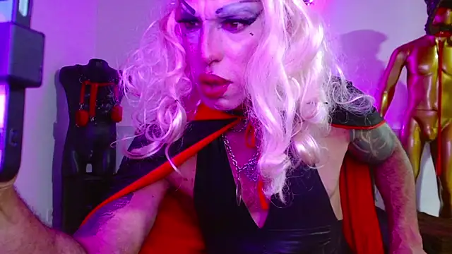 LILITHMADAME live XXX chat