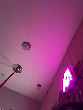 issawife_t's Webcam Show