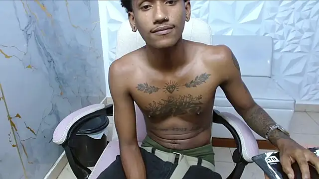 XXX chat uživo modela ManSant