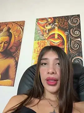 NICOLSKINNY1n Webbikameraesitys