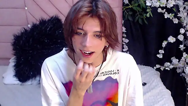 oli_dusk live XXX chat