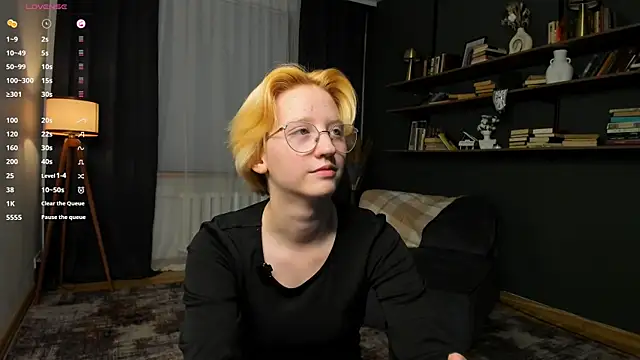 צ'אט XXX בשידור חי של KelleCullison