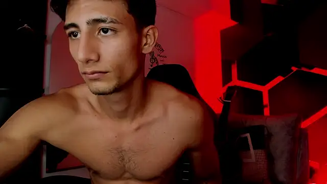 MaxiimoRomano_ XXX чат на живо