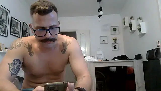 Chat XXX en directo de yanick931