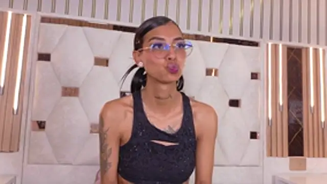 Chat XXX Live KarlaSlutSkinny__