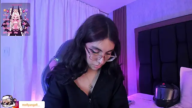 Molly_A 现场XXX聊天