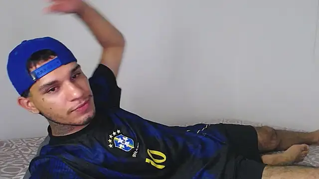fratguysonline live XXX chat