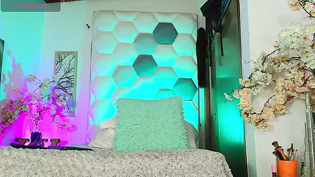Онлайн чат XXX Adara_Ferrara