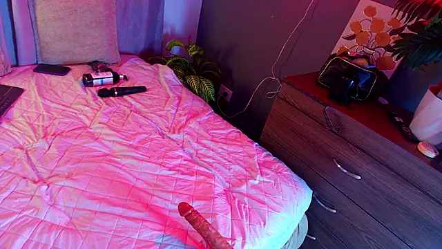 Chatroom XXX en direct de jade_brunnette