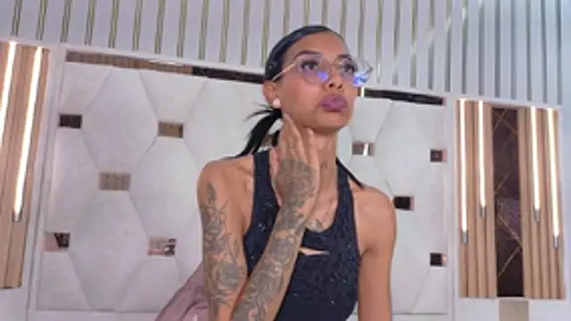 KarlaSlutSkinny__ Live XXX-Chat