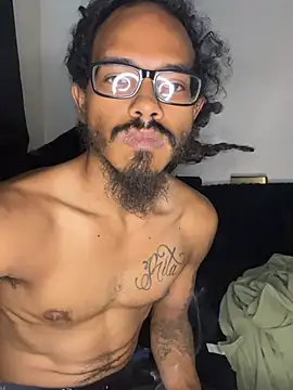 Show modela peachxpatron98 na web-kameri