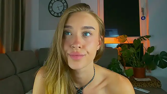 SugarSkye Live XXX-Chat