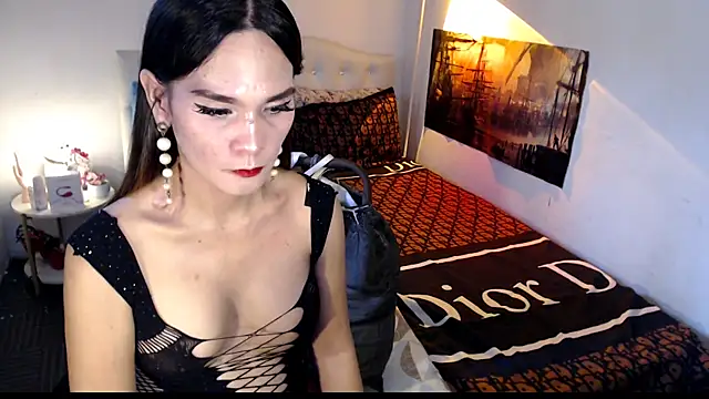 แชท XXX สดของ NinaDOM4CUM