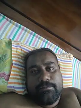 XXX chat uživo modela Soumik94