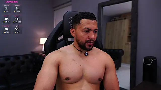 LoganMartinX লাইভ XXX চ্যাট