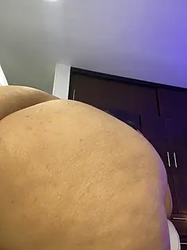 XXX chat uživo modela Rose_monroee
