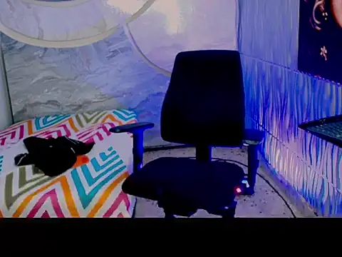 XXX chat uživo modela NIO_KLOUDS_