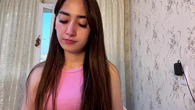 XXX chat uživo modela FurledCover