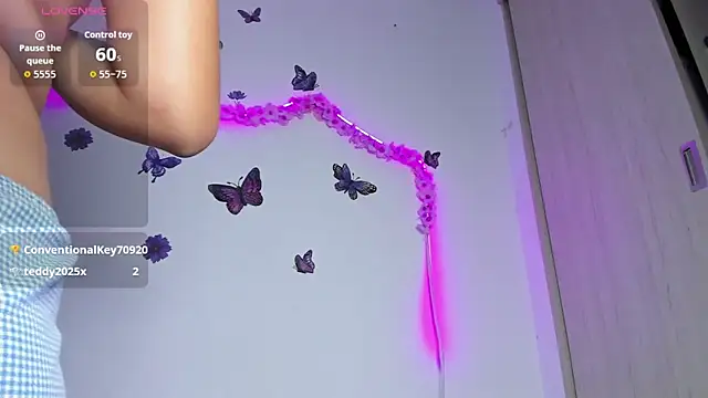 XXX chat uživo modela MelinnaMartins