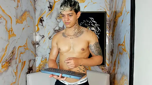 Czat XXX na żywo – Noah__Browm