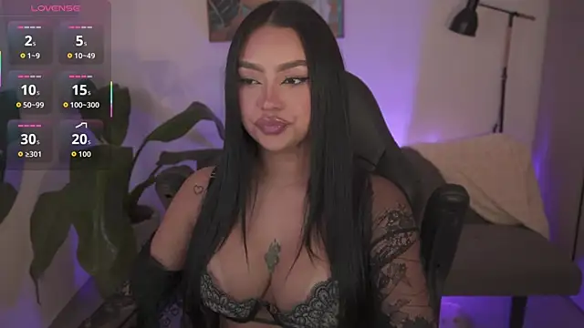 XXX chat uživo modela sarawinstone