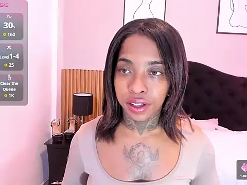 Pauline_Fox's Webcam Show
