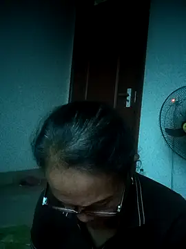 Vieekee 即時 XXX 聊天