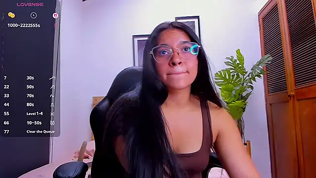 XXX chat uživo modela lalytulu99