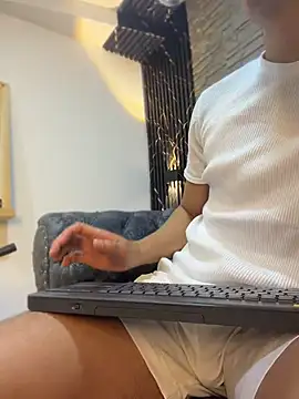 Lander_Cruz Pertunjukan Webcam