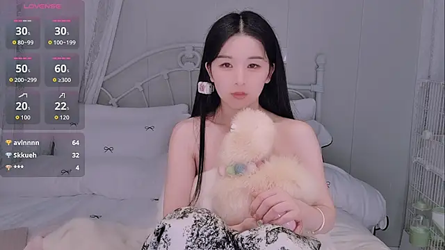 XXX chat uživo modela BingLin-