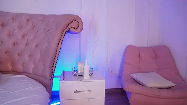LucianaBlanco_'s Live XXX Chat