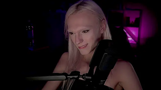 sindLy Live XXX Chat