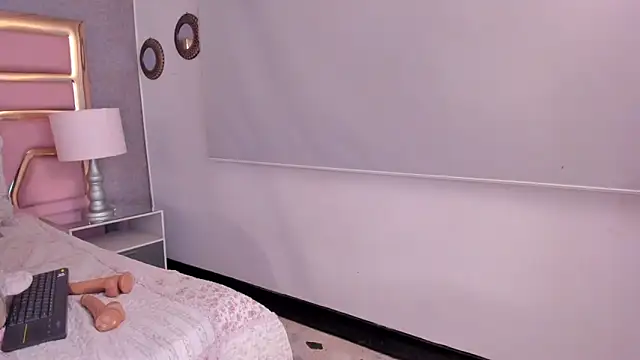 XXX chat uživo modela MayWesst