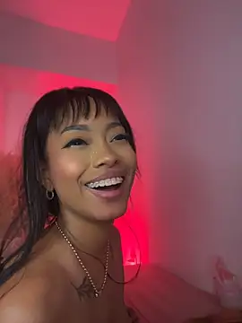 ItsBellaPorch's Live XXX Chat