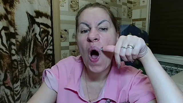 TherestlessKitty's Live XXX Chat
