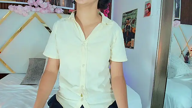 Chatroom XXX en direct de Real_virgin_Pussy