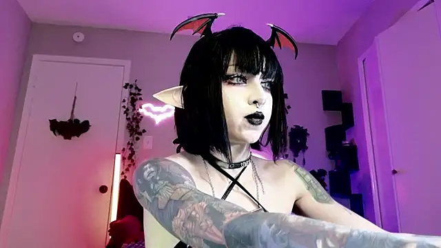 Ivey_Strigoi Adlı Modelin Canlı XXX Sohbeti