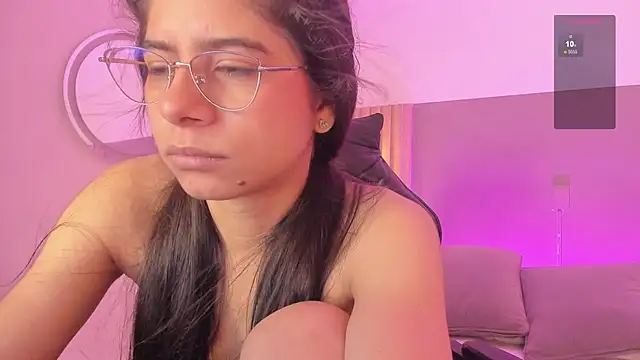 carlina_15's Live XXX Chat