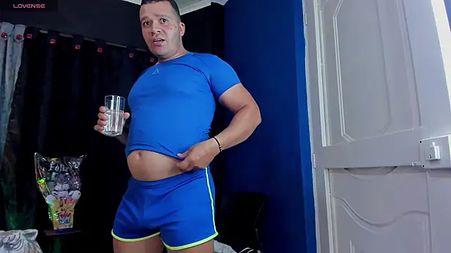 AndyandFran 라이브 XXX 채팅