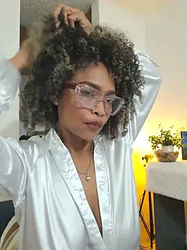 BiiancaEstradaa's Webcam Show