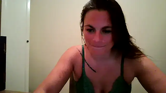 XXX chat uživo modela WildSweetheartXO