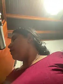 دردشة siri_duque الجنسية المباشرة
