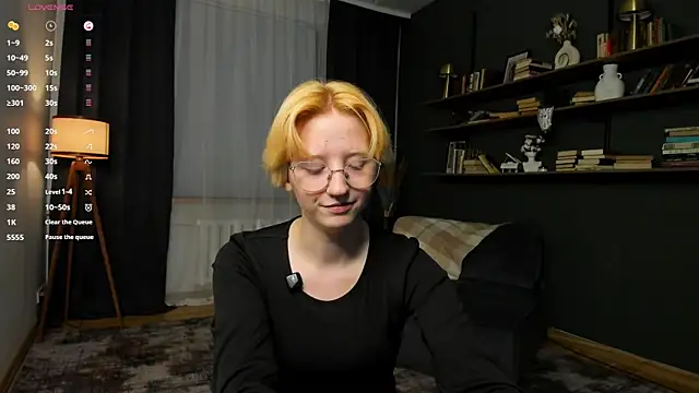 XXX chat uživo modela KelleCullison