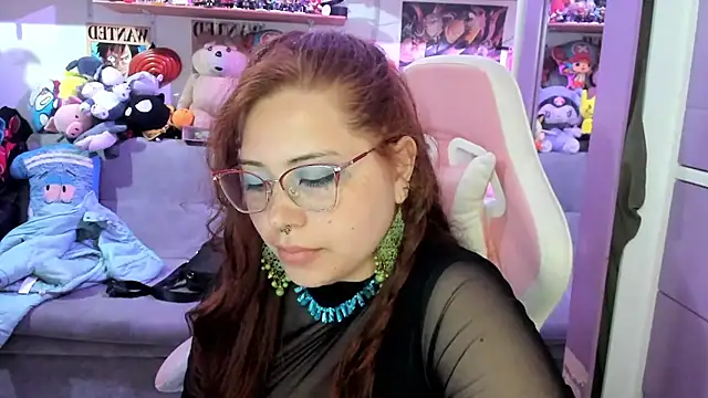 XXX chat uživo modela soficammy